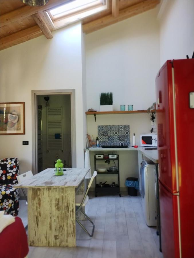 Casetto Rosso سان لاتْسارو دي سافين المظهر الخارجي الصورة